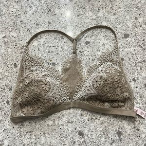 Victoria's Secret Body by Victoria Lace Beige Bralette M